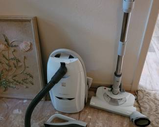 Kenmore Progressive Vacuum 