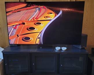 QLED 8K 64 inch Smart TV