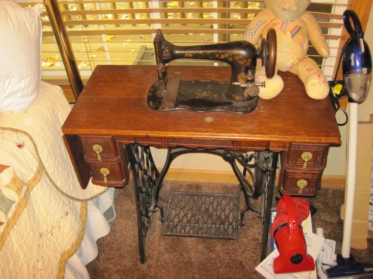 Vintage 1891 Singer Sewing Machine and Stand, Vacuums