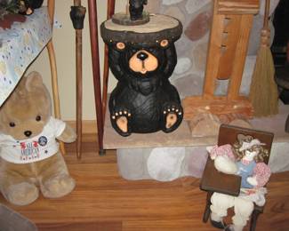 Solar Ceramic Bear stand