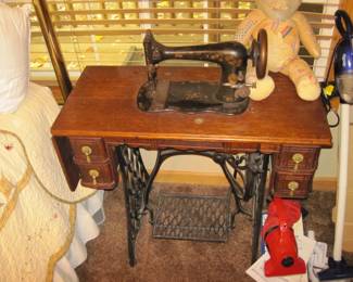 Vintage 1891 Singer Sewing Machine and Stand, Vacuums