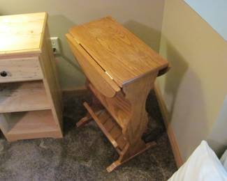 Drop Side Table with Magazine rack