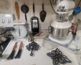 Kitchen Aid Mixer Kentucky Scale Trivets & More