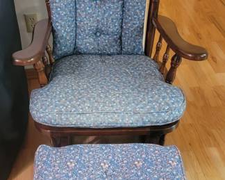 Rocking Chair w/Footstool