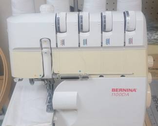 Bernina 1100DA