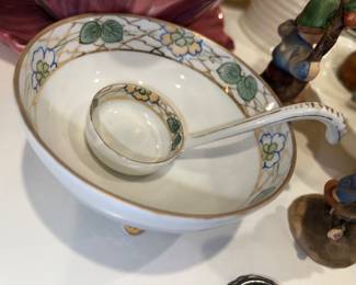 Pretty Nippon bowl + ladel