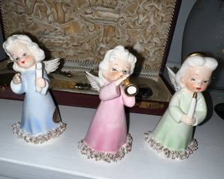 Fine A quality china figurines Japan 