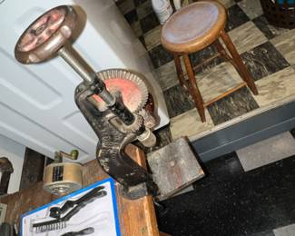 Another odd old tool.. 