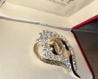Swarovski pin