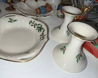 Lenox Christmas pattern