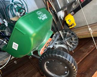 Scott's Turf Builder 