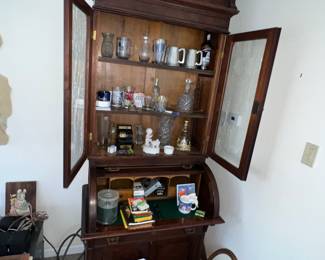 Gorgeous Victorian style OLD desk with Carved top and pull out midsection 