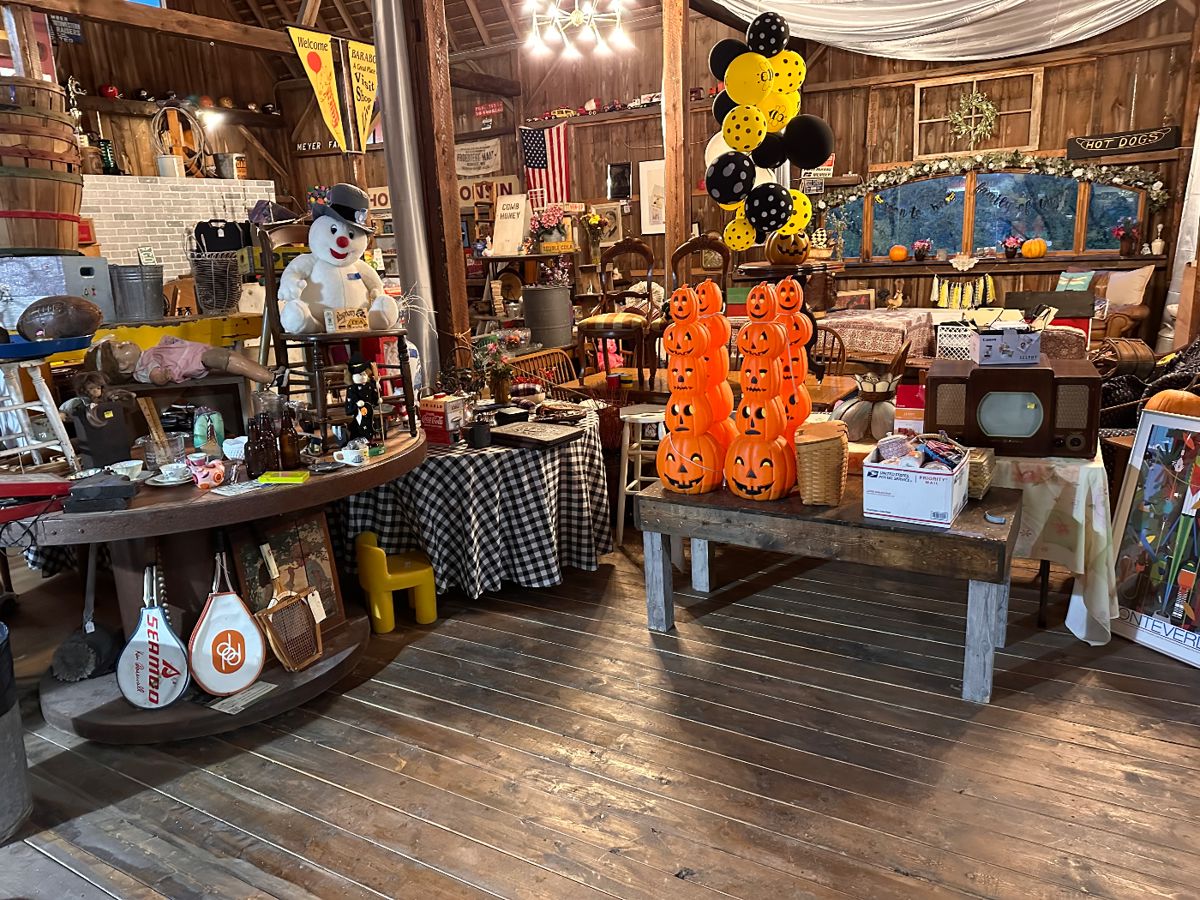 HARTLAND BARN SALE!!! in Hartland, WI starts on 10/27/2023