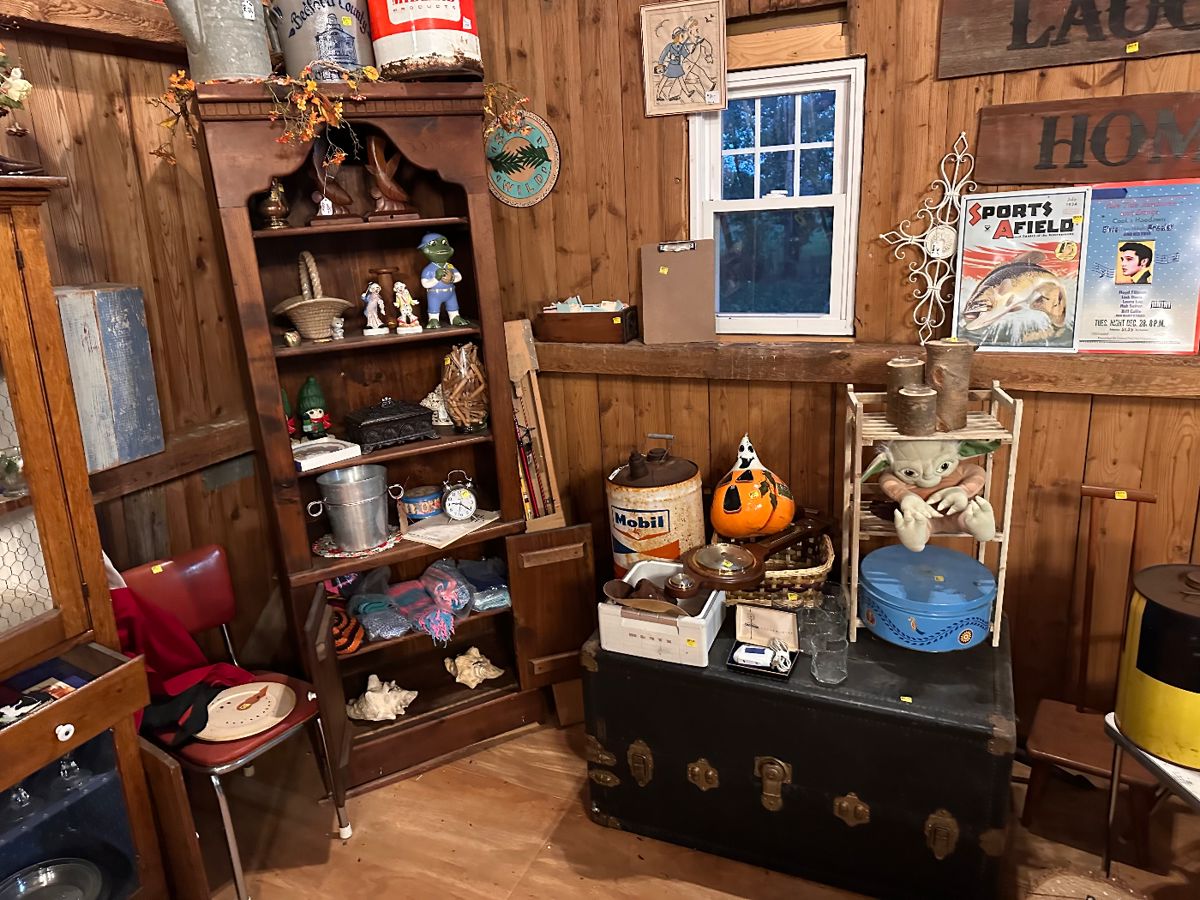 HARTLAND BARN SALE!!! in Hartland, WI starts on 10/27/2023