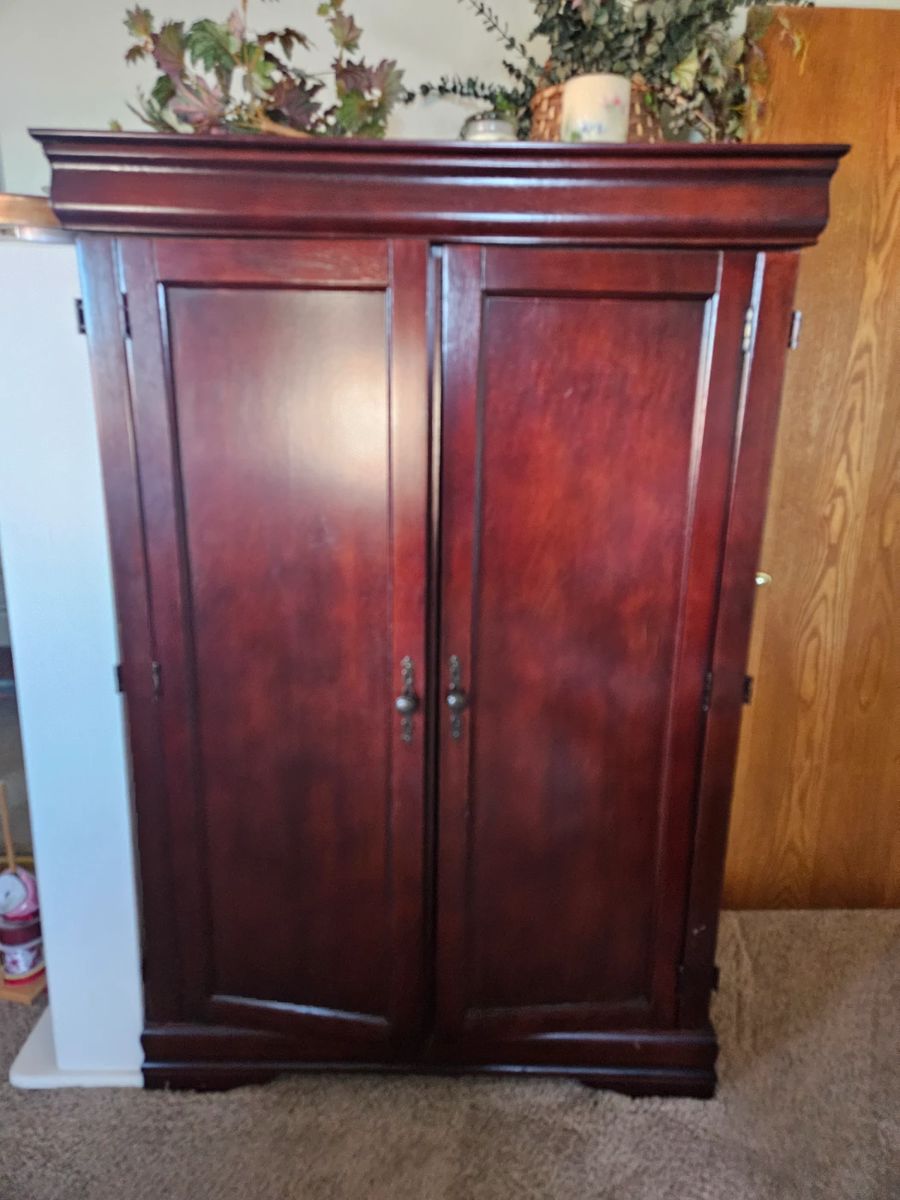 Lakeside Hobbyist's Dream! Coin Collectors,... starts on 10/27/2023