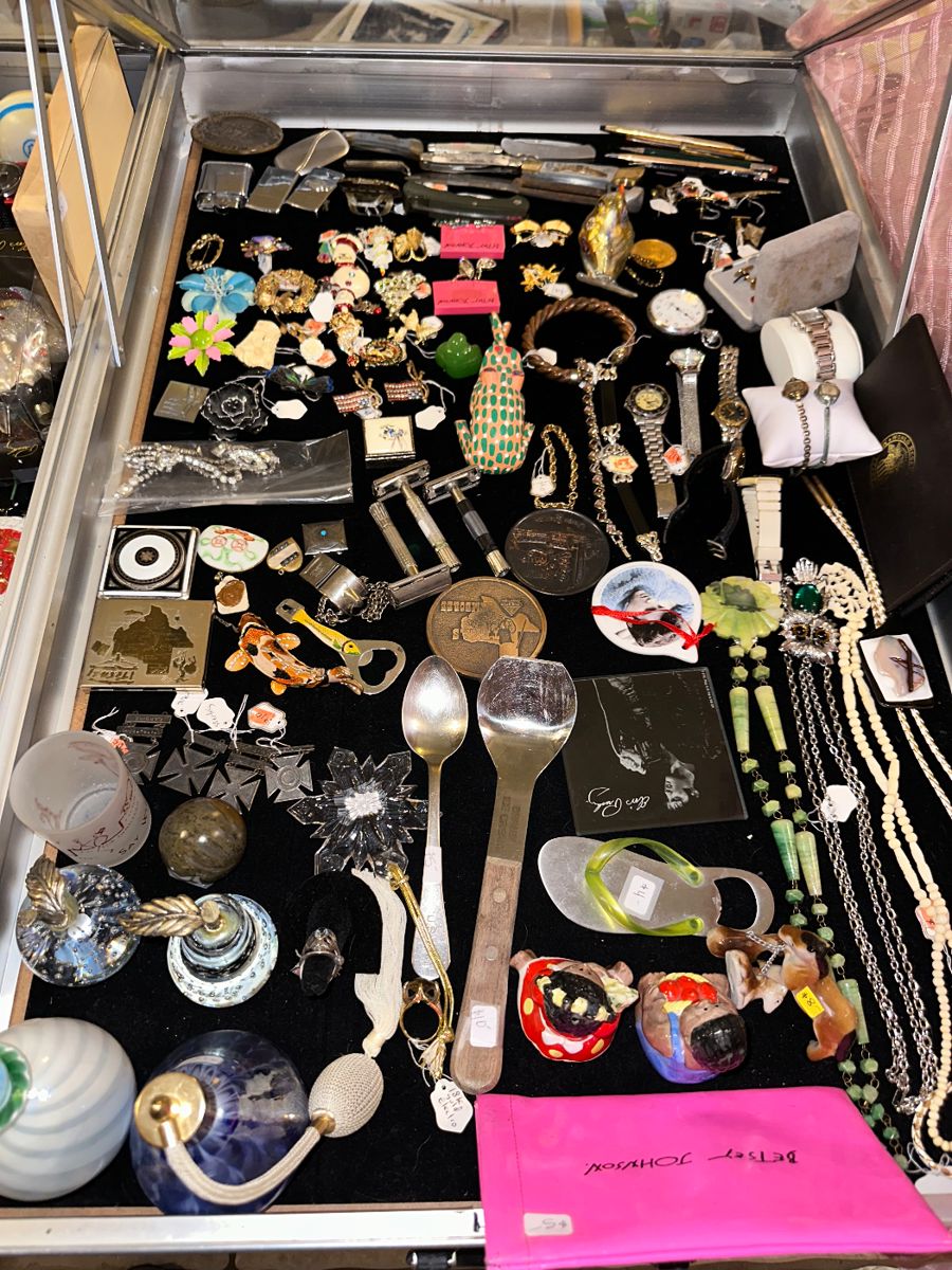 50 off Sunday Outstanding Duncanville Estate Sale starts on 10/27/2023