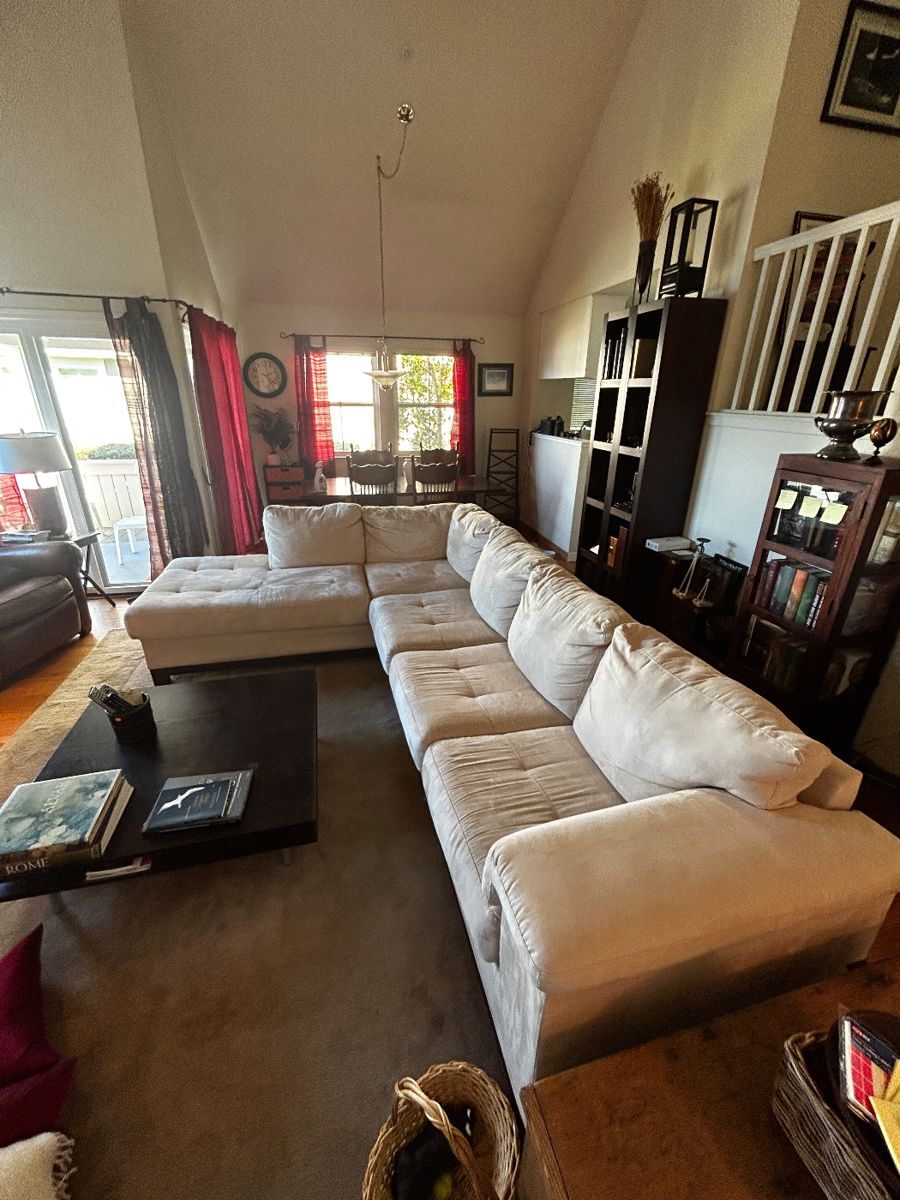 Seude Sectional sofa