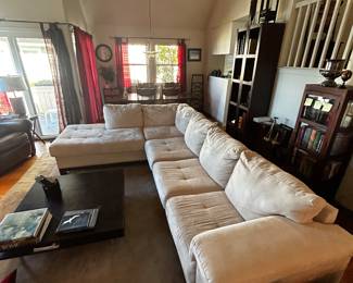 Seude Sectional sofa