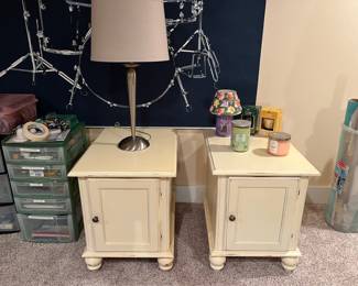2 Matching Night stands