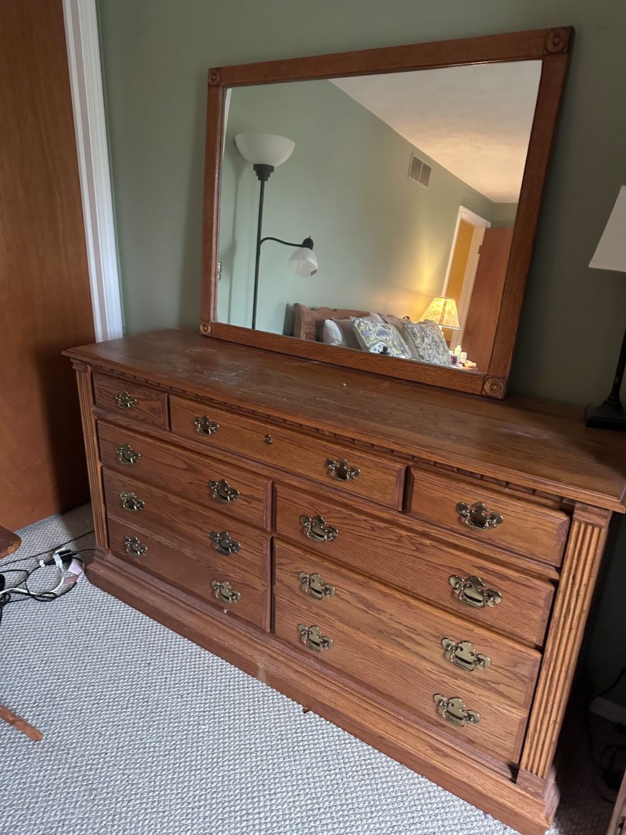 Estate Sale Furniture in ster, NY starts on 11/20/2023