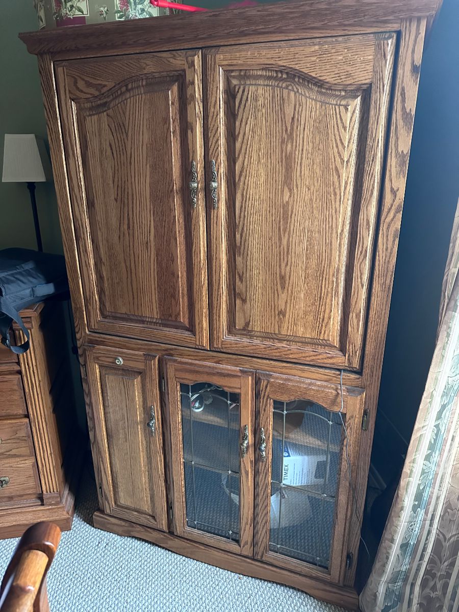 Estate Sale Furniture in ster, NY starts on 11/20/2023