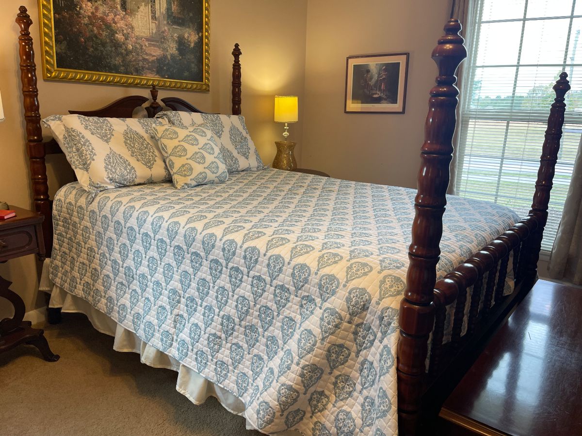 *CHARMING BRENTWOOD ESTATE SALE* in Brentwood, TN starts on 11/4/2023