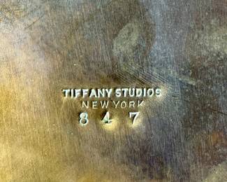 Tiffany Studios “Pine Needle” two-piece bronze desk set – inkwell and pen tray, both stamped Tiffany Studios New York 1006
