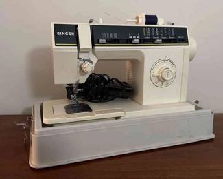 Singer 6215 C Sewing Machine With Foot Pedal Sewing Kit 