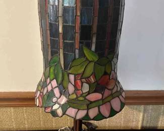Vintage Pink Floral Tiffany Style Lamp 