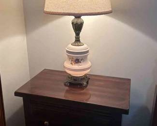Set Of Two Dark Brown Wooden Nightstands Vintage Lamp Pair 