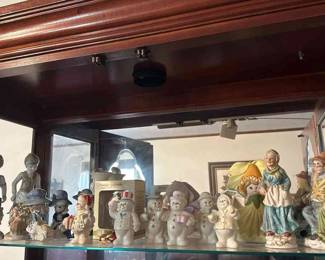 Mystery Lot Assorted Porcelain Other Figurines 