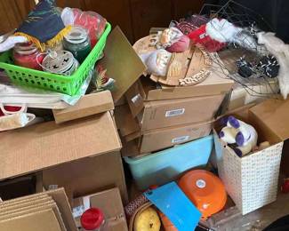 Mystery Lot Of Mixed Holiday Decor And More 