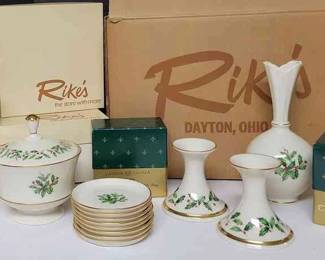 Lenox Holiday China Pieces 