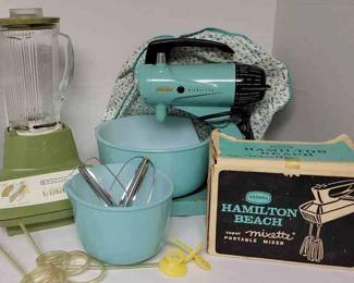 Vintage Sunbeam Stand Mixer, Dyna Blend Blender, And Hamilton Beach Hand Mixer