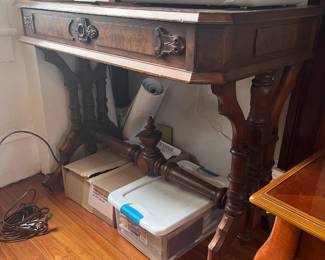 antique desk/vanity