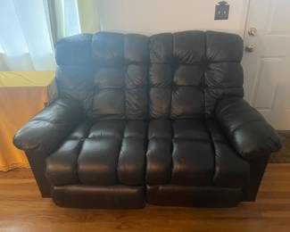 Lazyboy Leather Loveseat