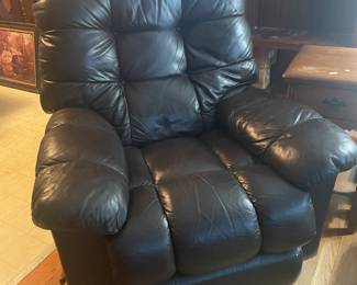 Pair of LazyBoy Leather Recliners