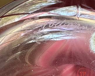 Iridescent Pulled Feather Jack in the Pulpit Glass Vase Signed STUART ABELMAN