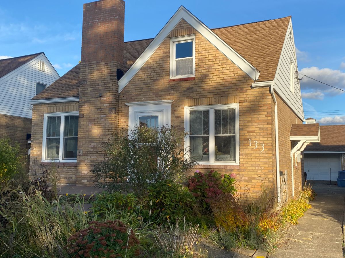 Collectors Estate Sale 2 days ! in Buffalo, NY starts on 10/27/2023