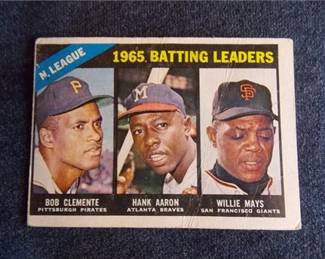 Lot k18 8 Bid(s)
1966 Topps #215 Roberto Clemente/Hank Aaron/Willie Mays LL