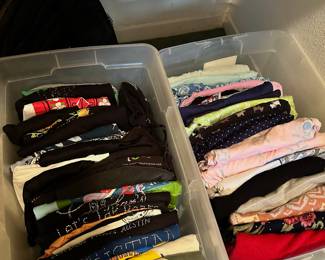 Women's Clothing (Pants most 12-14, Tops most M-XL)