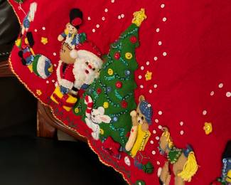 Vintage Christmas Tree skirt