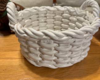 Ceramic basket