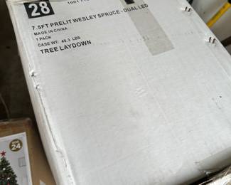 7.5 foot Christmas Tree