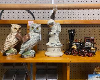 Mid Century Modern Vintage Liquor Collectors Decanters