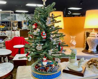 21" Mini Christmas Tree with Vtg Ornaments