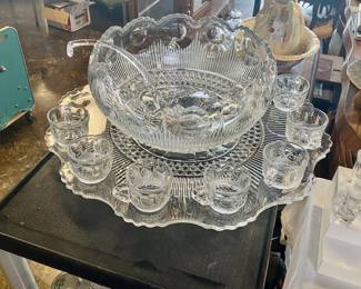  c.1955 TIFFIN FRANCISCAN 1910 MANHATTAN Bullseye Punch Bowl with 11 cups and matching tray 