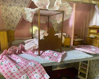 Dollhouse Pink Bedroom with Canopy Bed
