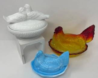 Westmoreland Love Birds - Amberina & Blue Fenton Slag Glass Hen On Nest