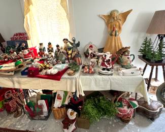 Large selection of holiday including Fitz and Floyd